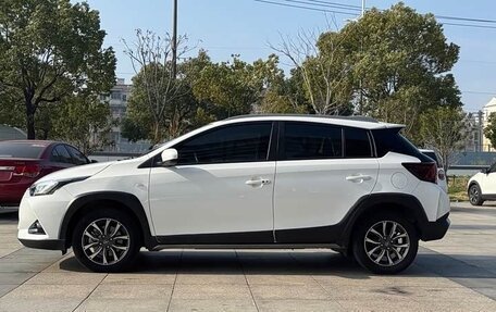 Toyota Yaris XP150 рестайлинг, 2023 год, 1 197 000 рублей, 9 фотография