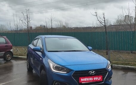 Hyundai Solaris II рестайлинг, 2018 год, 1 400 000 рублей, 2 фотография