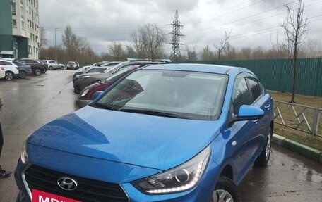 Hyundai Solaris II рестайлинг, 2018 год, 1 400 000 рублей, 6 фотография
