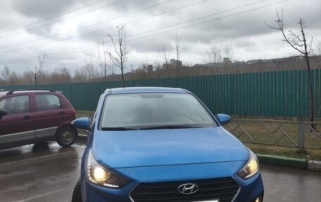 Hyundai Solaris II рестайлинг, 2018 год, 1 400 000 рублей, 24 фотография