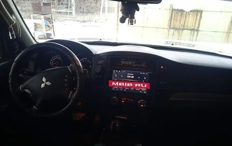 Mitsubishi Pajero IV, 2013 год, 2 700 000 рублей, 5 фотография