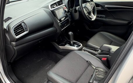 Honda Fit III, 2017 год, 1 230 000 рублей, 6 фотография