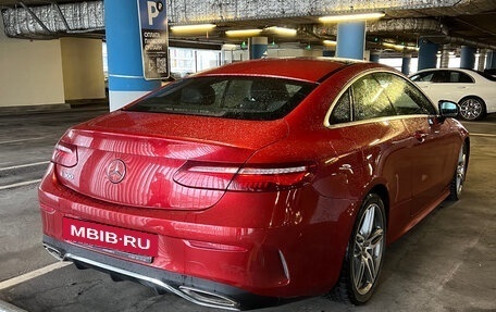 Mercedes-Benz E-Класс, 2017 год, 3 650 000 рублей, 4 фотография