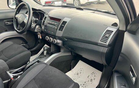 Mitsubishi Outlander III рестайлинг 3, 2008 год, 1 399 000 рублей, 12 фотография