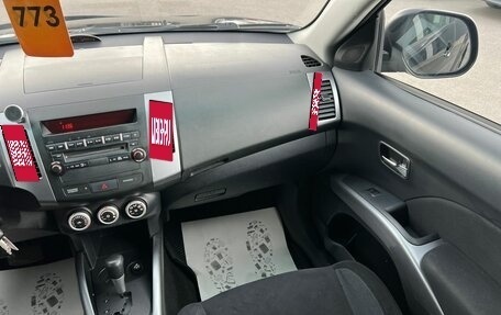 Mitsubishi Outlander III рестайлинг 3, 2008 год, 1 399 000 рублей, 15 фотография