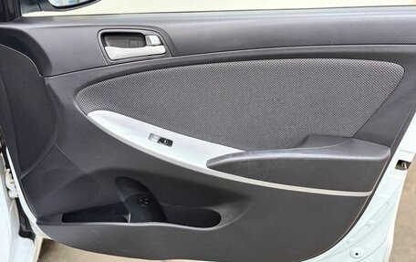 Hyundai Solaris II рестайлинг, 2014 год, 809 000 рублей, 10 фотография