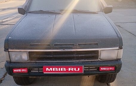 Nissan Terrano II рестайлинг, 1993 год, 250 000 рублей, 1 фотография