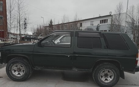 Nissan Terrano II рестайлинг, 1993 год, 250 000 рублей, 8 фотография