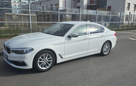 BMW 5 серия, 2019 год, 2 950 000 рублей, 3 фотография
