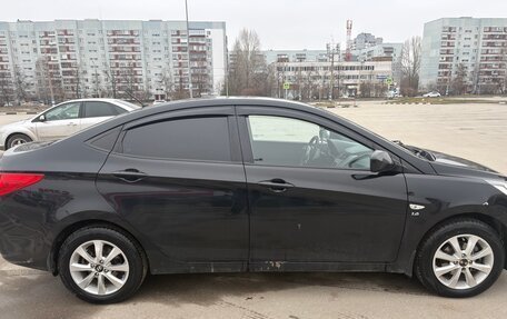 Hyundai Solaris II рестайлинг, 2011 год, 750 000 рублей, 2 фотография