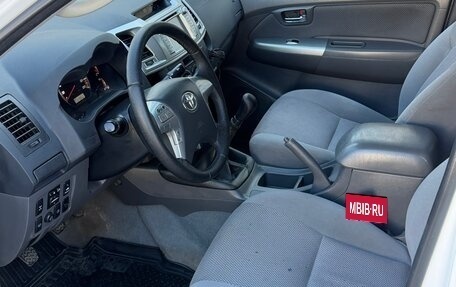 Toyota Hilux VII, 2013 год, 1 899 000 рублей, 8 фотография