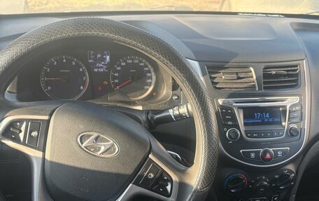 Hyundai Solaris II рестайлинг, 2014 год, 600 000 рублей, 5 фотография