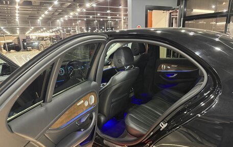 Mercedes-Benz E-Класс, 2020 год, 3 800 000 рублей, 7 фотография