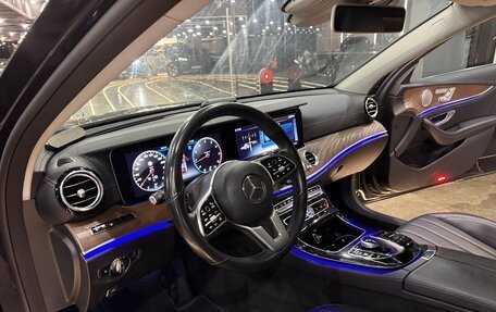 Mercedes-Benz E-Класс, 2020 год, 3 800 000 рублей, 14 фотография