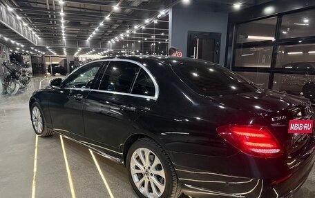 Mercedes-Benz E-Класс, 2020 год, 3 800 000 рублей, 5 фотография