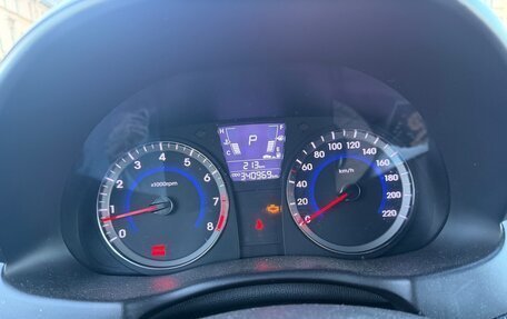 Hyundai Solaris II рестайлинг, 2013 год, 650 000 рублей, 9 фотография