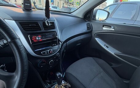 Hyundai Solaris II рестайлинг, 2013 год, 650 000 рублей, 10 фотография