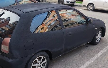 Mitsubishi Colt VI рестайлинг, 2002 год, 120 000 рублей, 2 фотография