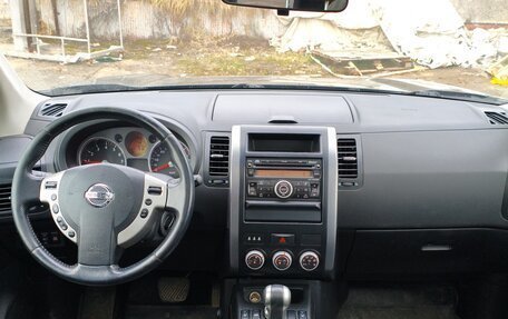 Nissan X-Trail, 2010 год, 1 350 000 рублей, 2 фотография