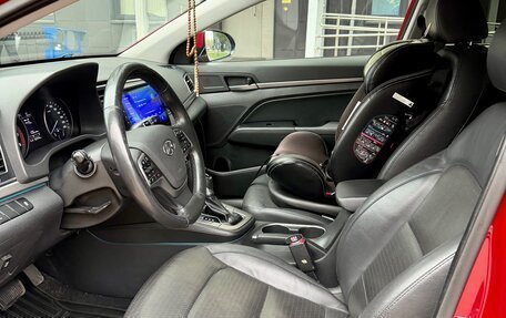 Hyundai Elantra VI рестайлинг, 2016 год, 1 300 000 рублей, 7 фотография