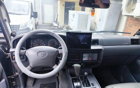 Toyota Land Cruiser 80 рестайлинг, 1996 год, 1 950 000 рублей, 3 фотография