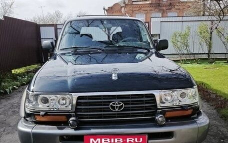 Toyota Land Cruiser 80 рестайлинг, 1996 год, 1 950 000 рублей, 4 фотография