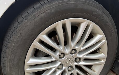 Lexus ES VII, 2017 год, 2 900 000 рублей, 29 фотография