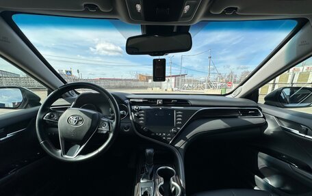 Toyota Camry, 2019 год, 2 350 000 рублей, 10 фотография