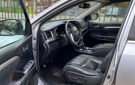 Toyota Highlander III, 2014 год, 2 600 000 рублей, 7 фотография