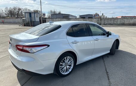Toyota Camry, 2019 год, 2 350 000 рублей, 6 фотография