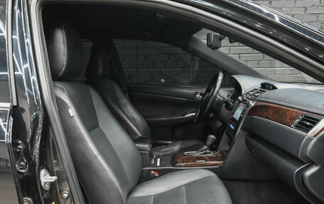 Toyota Camry, 2016 год, 2 250 000 рублей, 10 фотография