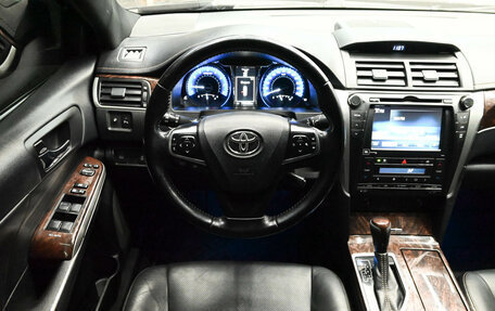 Toyota Camry, 2016 год, 2 250 000 рублей, 13 фотография