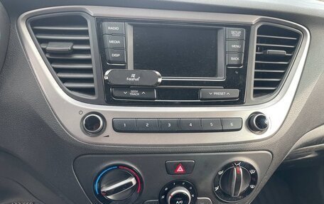 Hyundai Solaris II рестайлинг, 2017 год, 1 320 000 рублей, 9 фотография