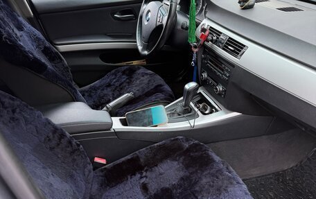 BMW 3 серия, 2010 год, 950 000 рублей, 18 фотография