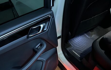 Porsche Macan I рестайлинг, 2021 год, 5 500 000 рублей, 19 фотография