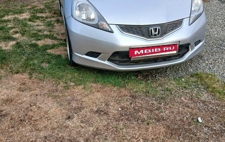 Honda Fit III, 2009 год, 550 000 рублей, 4 фотография