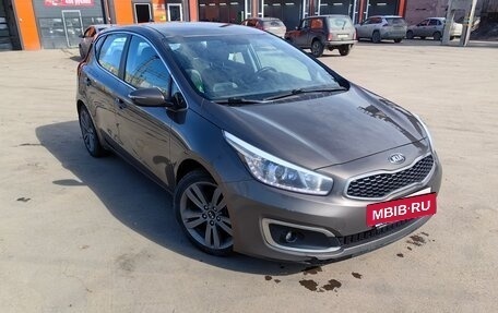 KIA cee'd III, 2017 год, 990 000 рублей, 2 фотография