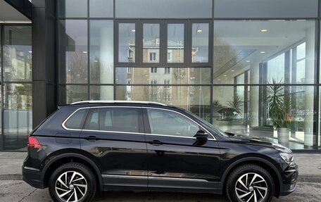 Volkswagen Tiguan II, 2018 год, 2 890 000 рублей, 4 фотография