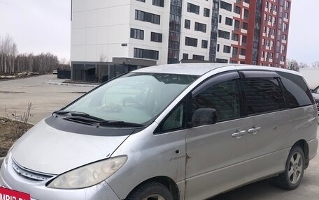 Toyota Estima III рестайлинг -2, 2002 год, 650 000 рублей, 3 фотография