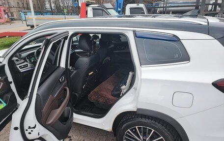 Chery Tiggo 8 Pro, 2023 год, 2 100 000 рублей, 13 фотография