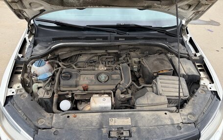 Volkswagen Jetta VI, 2012 год, 800 000 рублей, 23 фотография