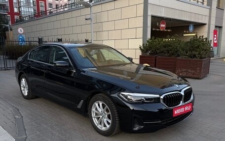 BMW 5 серия, 2021 год, 2 950 000 рублей, 1 фотография