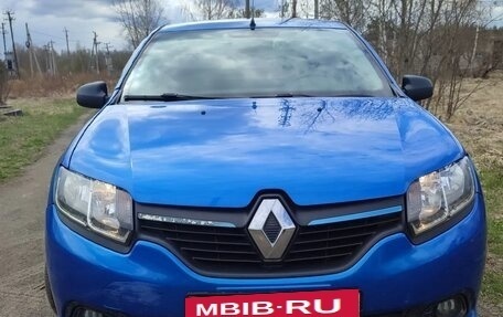 Renault Logan II, 2016 год, 850 000 рублей, 1 фотография