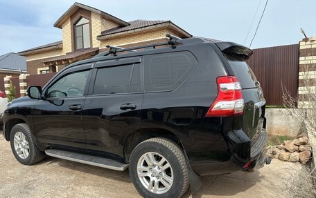 Toyota Land Cruiser Prado 150 рестайлинг 2, 2012 год, 3 100 000 рублей, 3 фотография