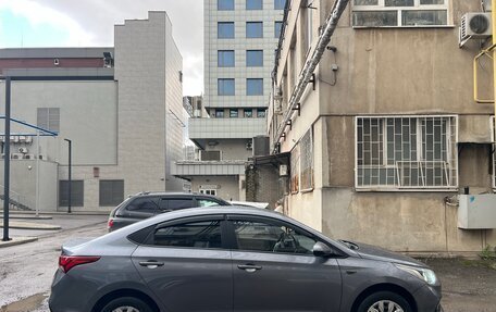 Hyundai Solaris II рестайлинг, 2019 год, 955 000 рублей, 3 фотография