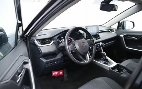 Toyota RAV4, 2021 год, 3 590 000 рублей, 10 фотография