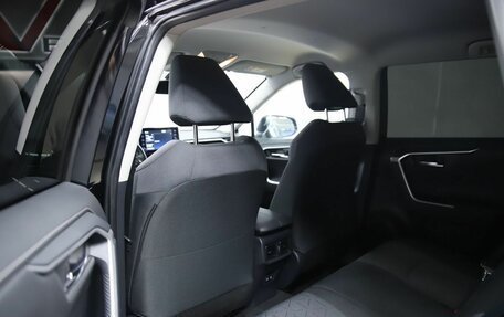 Toyota RAV4, 2021 год, 3 590 000 рублей, 11 фотография