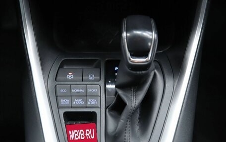 Toyota RAV4, 2021 год, 3 590 000 рублей, 15 фотография