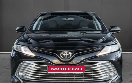Toyota Camry, 2019 год, 2 299 000 рублей, 2 фотография