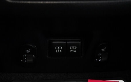 Toyota Camry, 2019 год, 2 299 000 рублей, 9 фотография